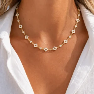 Women's Necklace, Flower Necklace, Suitable for Everyday Wear and Party Occasions, Fashionable Accessory, Gift for Women.